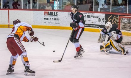 Coyotes win both weekend games to take three-point lead in Okanagan Division