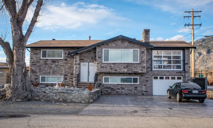 Neighbours say town failing to act, communicate on unlicensed facility for recovering drug addicts