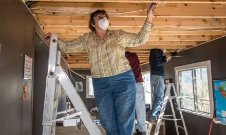 Desert Society president does dirty work