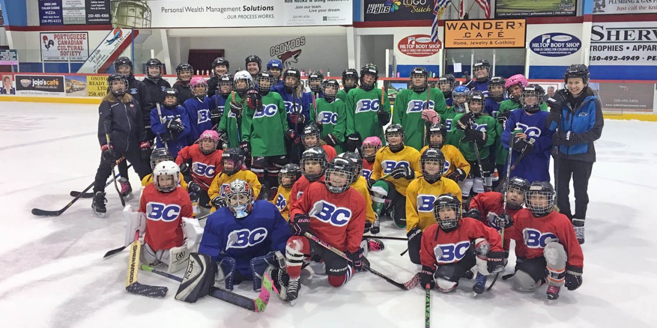 South Okanagan all-girls SOMHA Novice team plays very strong game against Kelowna