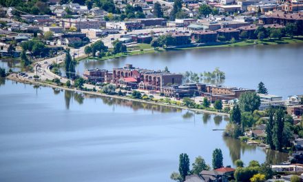 Council supports laid-off workers