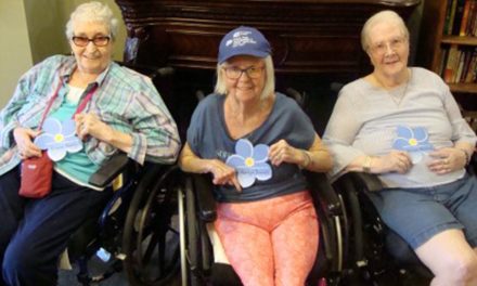 Mariposa Gardens residents join in fight against Alzheimer’s and walk at Pioneer Park
