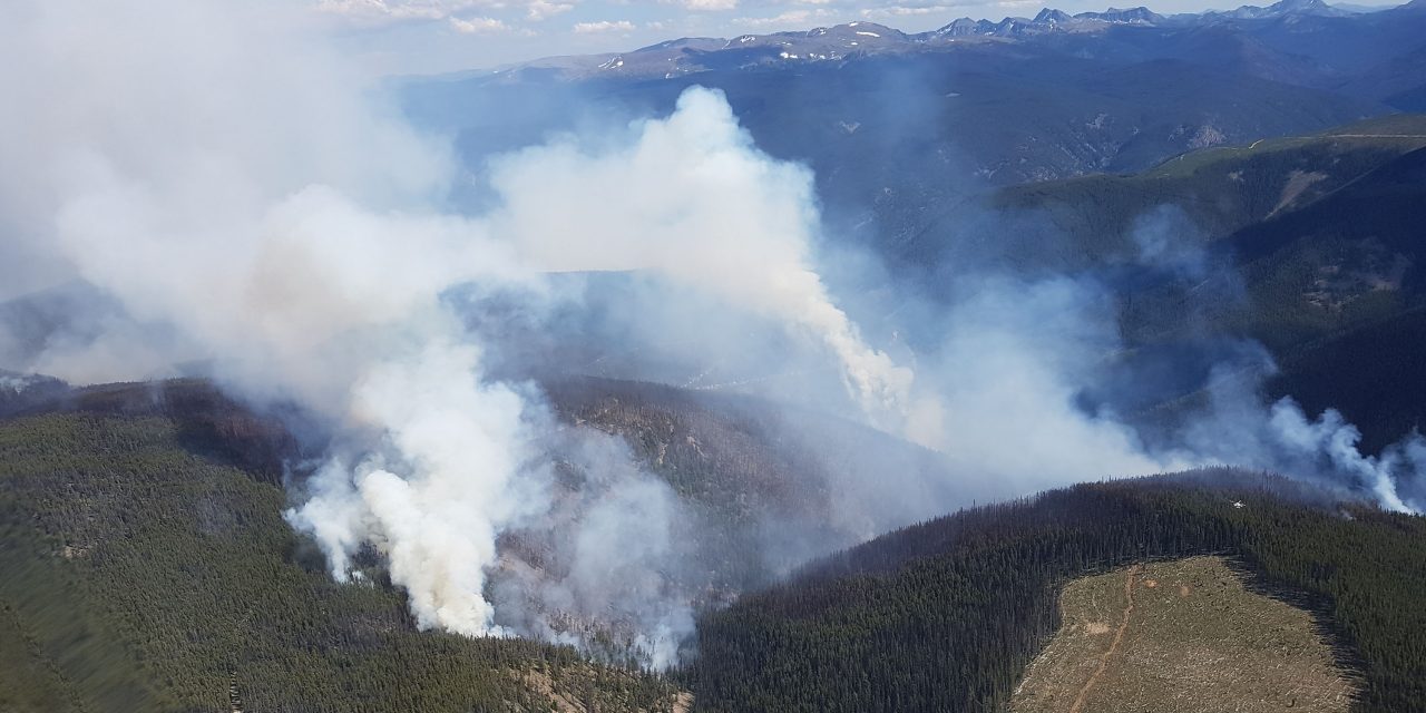 Helicopter used to battle Snowy Mountain blaze