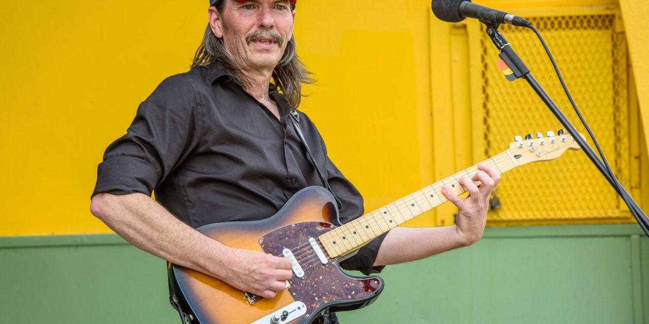 Desert Sun fundraiser brings great music, sparse crowds