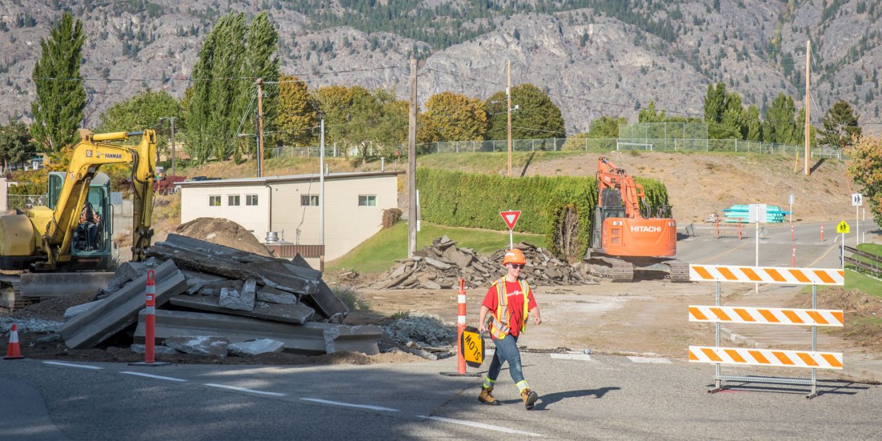 Access to Kingfisher Drive from 89th now closed as construction work gets late start