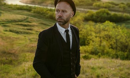 Jeffery Straker brings unique musical style to Osoyoos