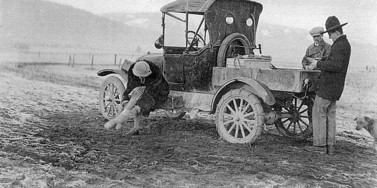 The Way We Were: A car trip down muddy Lakeshore Drive around 1920