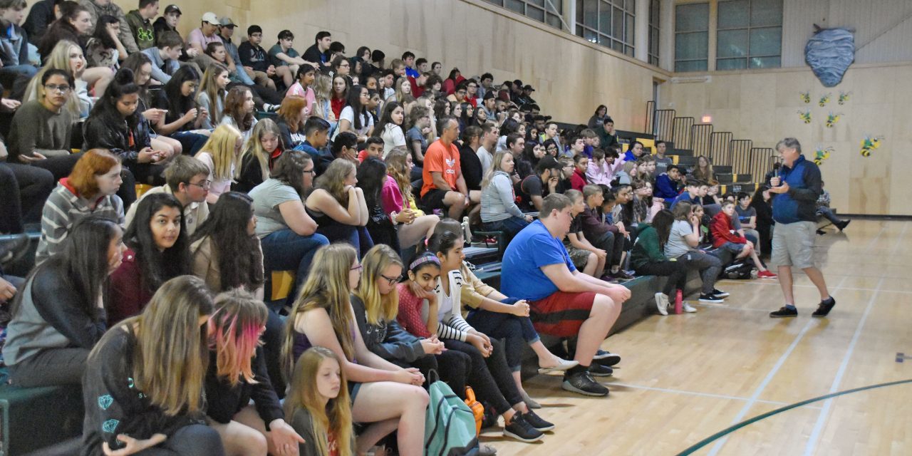 Odd Squad warns teenagers about drugs