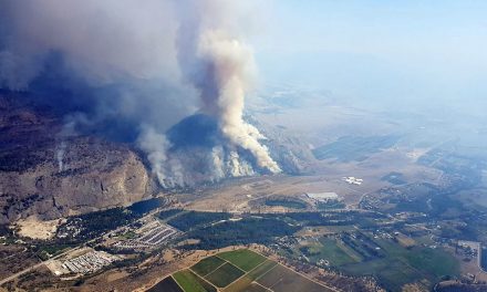 Evacuation alerts expand as fire grows to 1,500 hectares