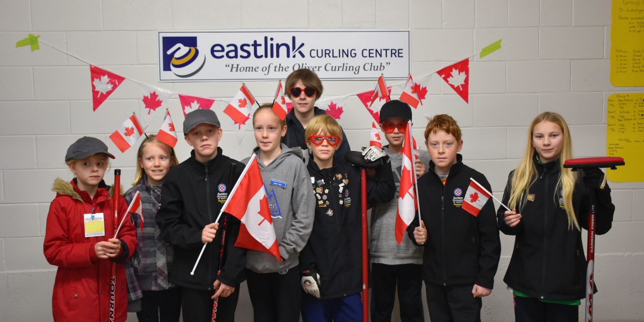Oliver curlers participate in Annual Junior Bonspiel
