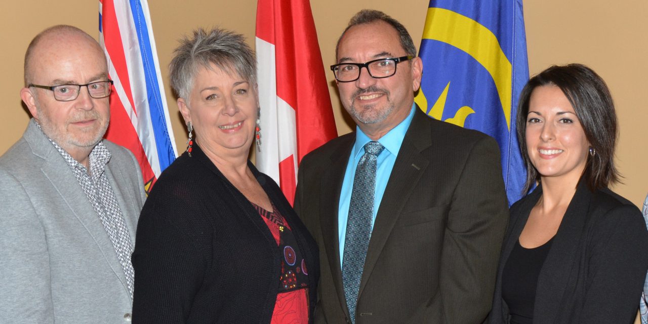 Mayor, councillors to run again