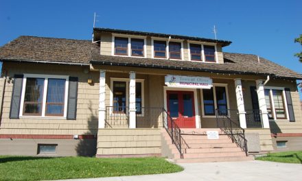 Town supports outdoor smoking prohibition call