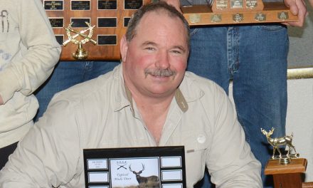 Oliver hunting guide facing charges