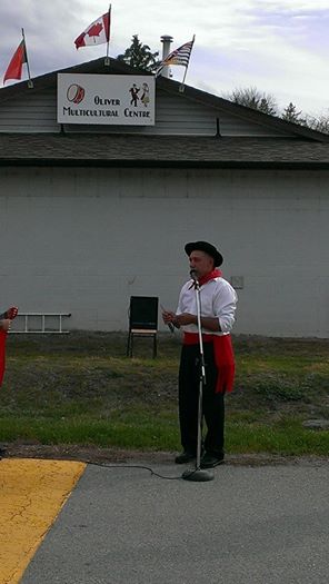 Unveiling of sign at Okanagan Portuguese Centre