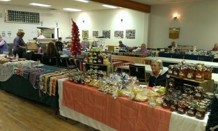 Royal Purple hosts craft fair Saturday