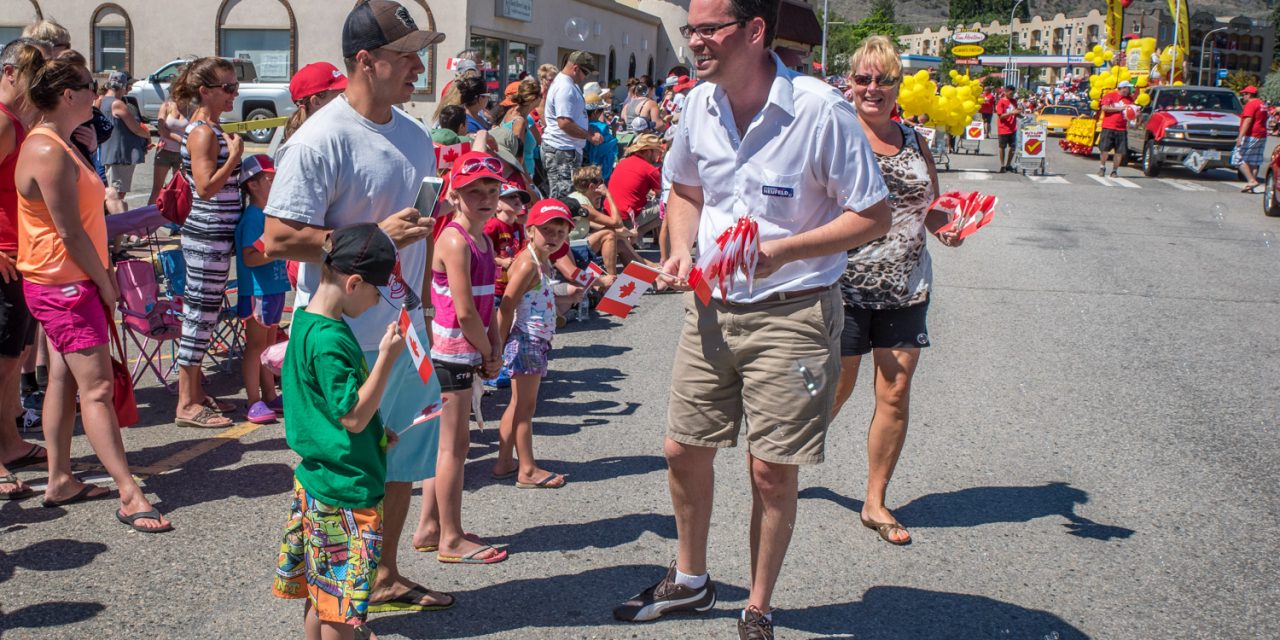 Federal candidates campaigning as new poll shows plunge in local Conservative support