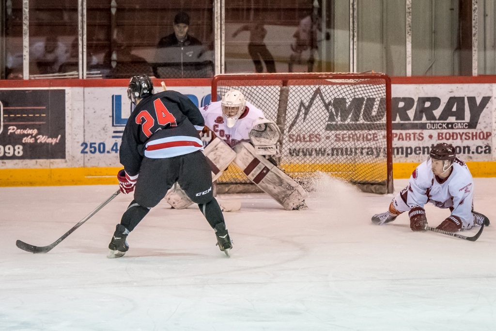The Coyotes made a few bad mistakes allowing Sicamous to score. This was one when Jordan Bautista got a breakaway and skated in on goalie Adam Jones to score unassisted. Colton Rhodes (right) wasn't able to come to the rescue on time. (Richard McGuire photo)