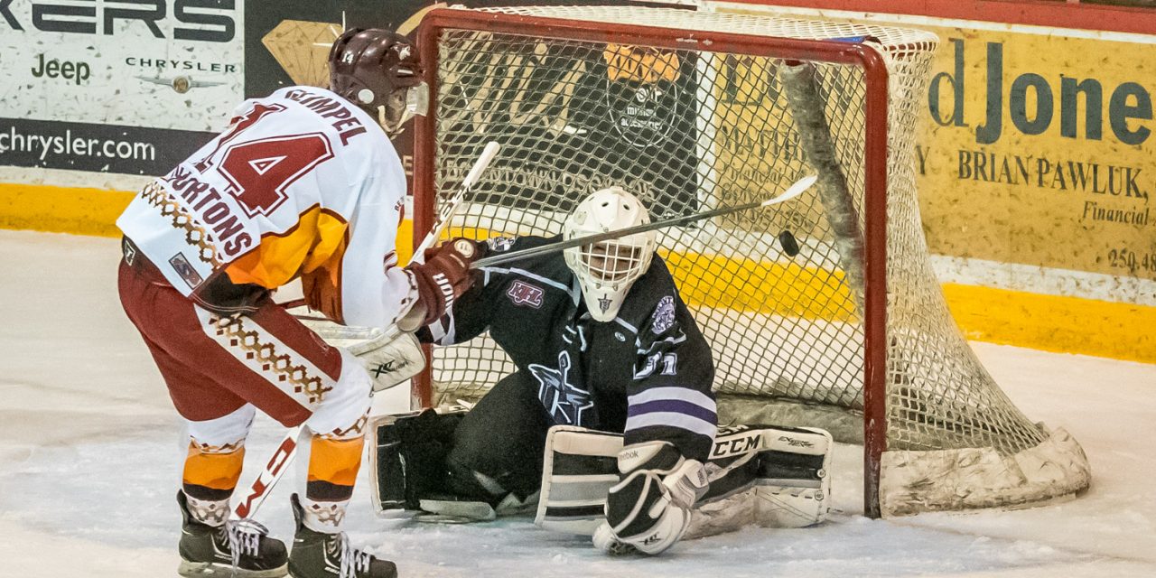Coyotes kick off playoffs with resounding 8-1 win over Knights