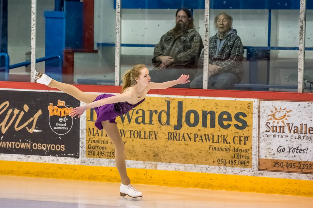 Laura Devries, who is in the Star 4 Competition Program, skates solo. (Richard McGuire photo)