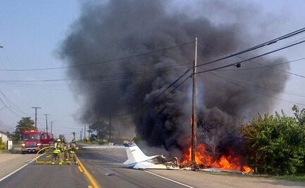 Pilot obviously had critical engine problem requiring emergency landing – Oliver Municipal Airport manager