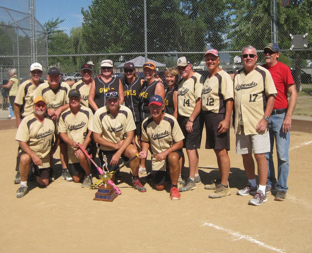 The Randy Newell Memorial Tournament for the South Okanagan Senior’s slow pitch teams was played recently with the Owl Pub team from Osoyoos winning all three games to win the B Division. Team members include (front row left to right) John Martini, Denis Thomson, Gary Foley and Bob Gray. Back row (left to right are Don Canning, Greg Armstrong, John Dingman, Melanie Sullivan, Debbie Thomson, Angie Milne, Wendy Barlow, Rudy Reimer, Don Steinbart, Vic Brown and Michael Warren. Missing were John Katerenchuck, Barry Borrett, Brian McNutt, Dave Roberts and Grahame and Joanne Bensted. (Photo supplied)