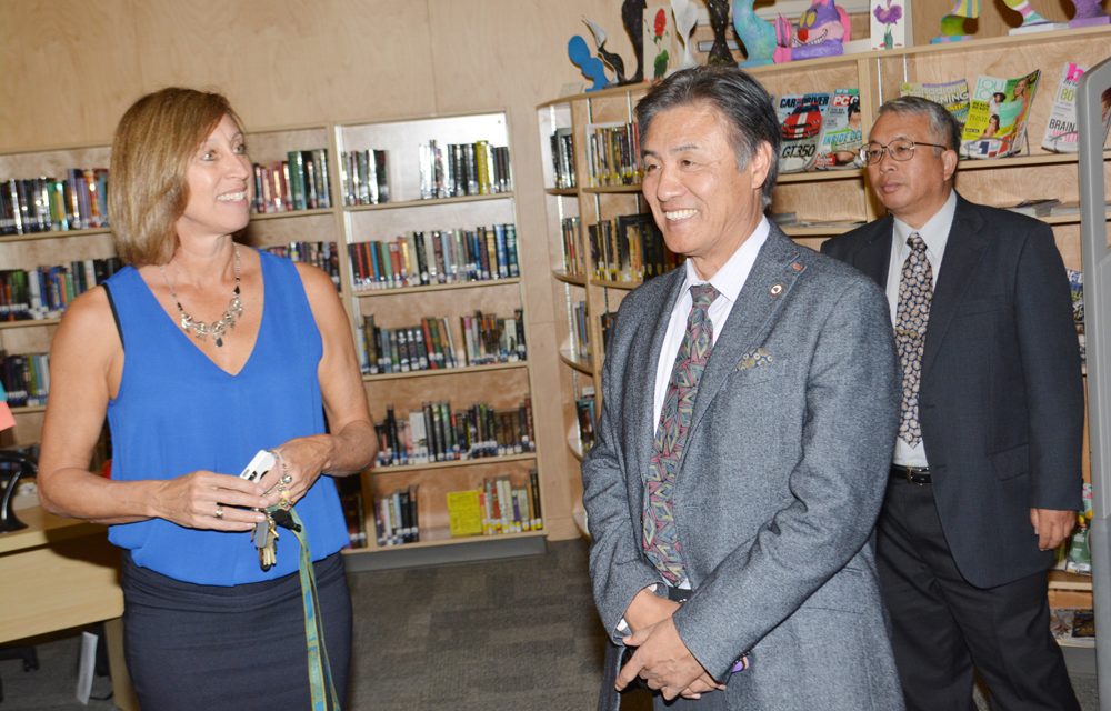 Bandai delegation tours high school