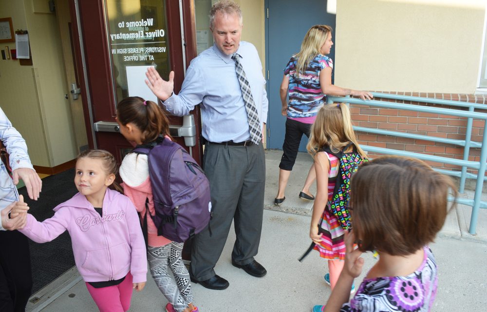 Teachers take on parents in Tumlinson fundraiser
