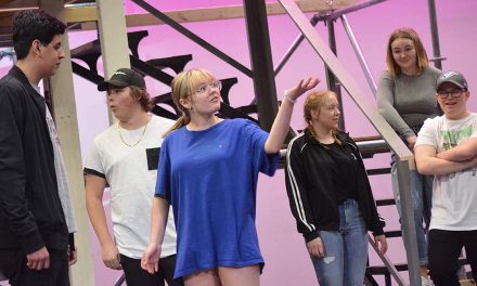 Students present Legally Blonde