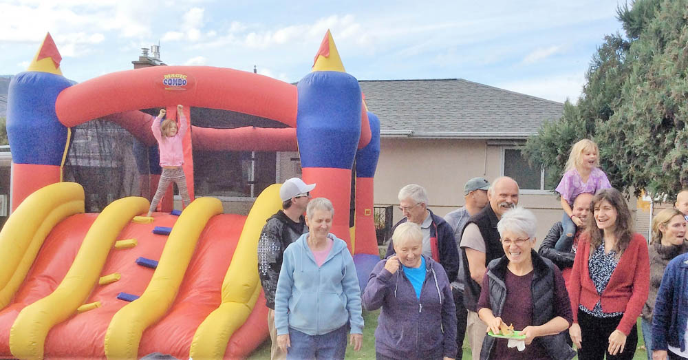 Wolf Creek hosts big block party