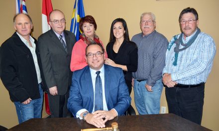 Bennest resigns from Town council