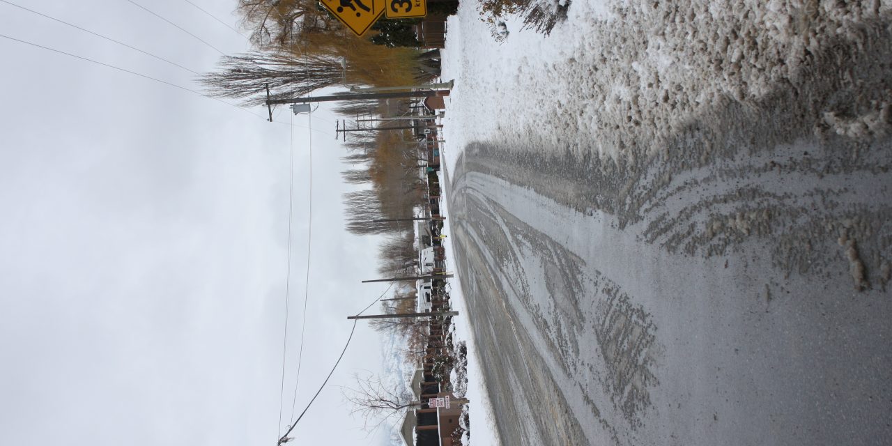 TOWN COUNCIL IS CONSIDERING LOWERING SPEED LIMITS ON LAKESHORE AND COTTONWOOD DRIVES