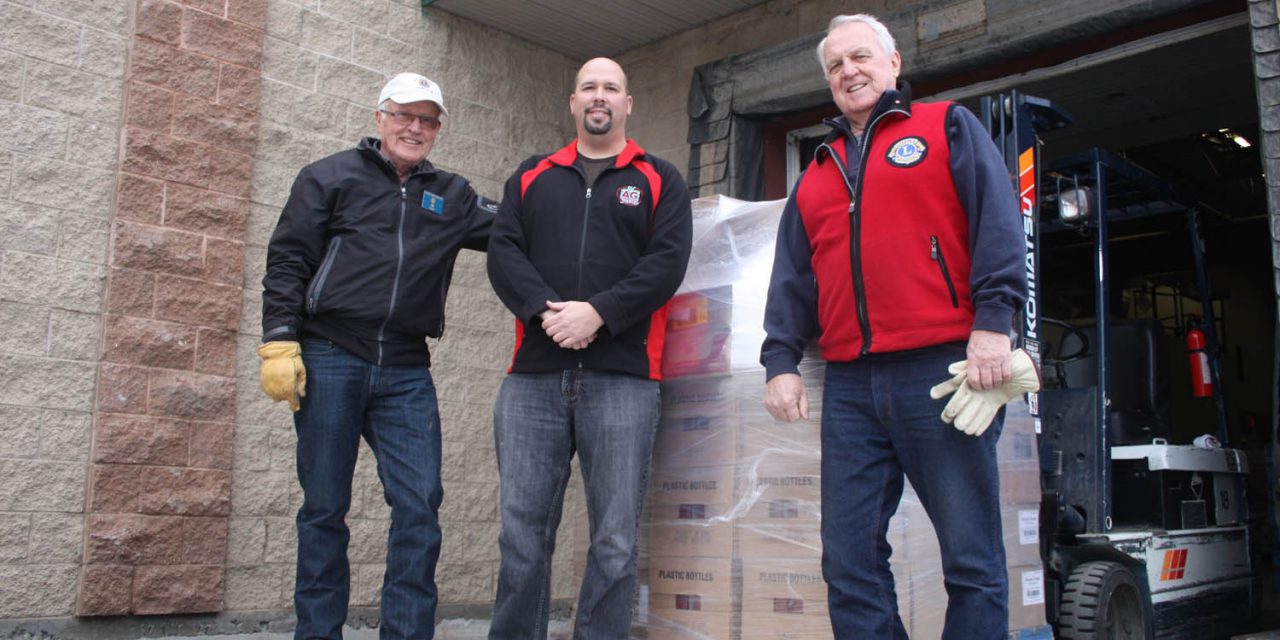 AG Foods grocery store helps out with Christmas hamper drive in Boundary region