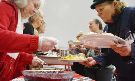 Lineup never ceased for Christmas dinner in Oliver
