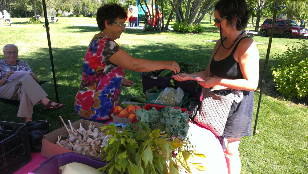 Club hosts ‘Farm Bag’ to support youth programs in Oliver