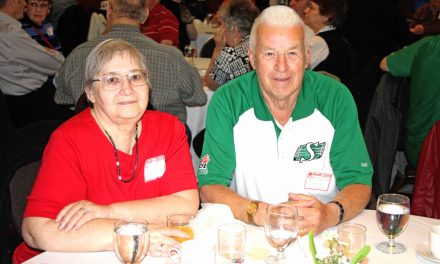 Hundreds of Snowbirds flock to local resort for breakfast and camaraderie