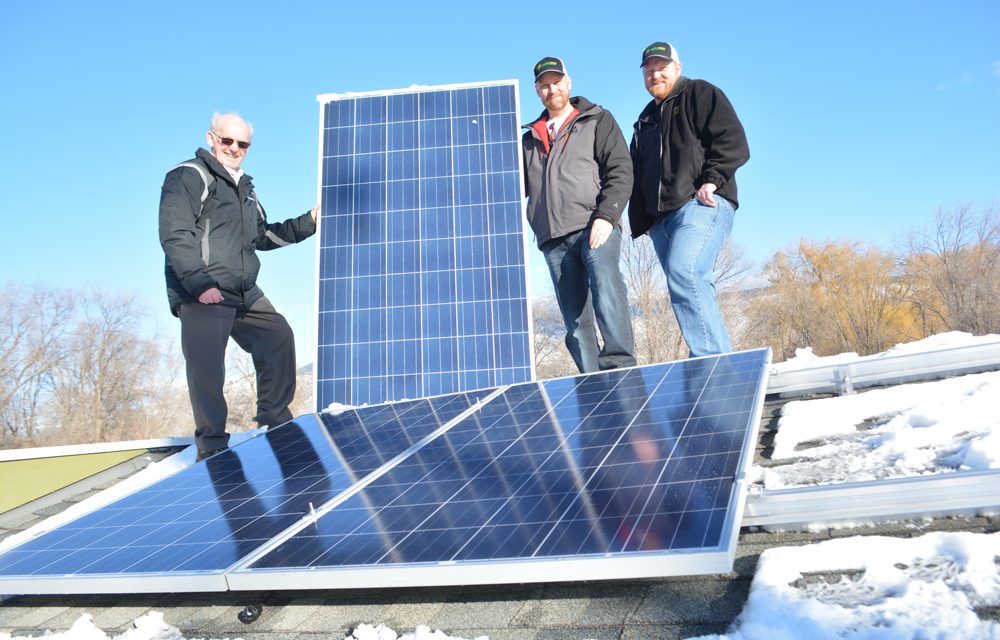 Business helps food bank go solar