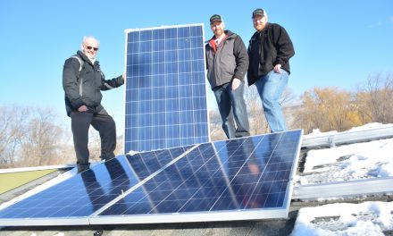 Business helps food bank go solar
