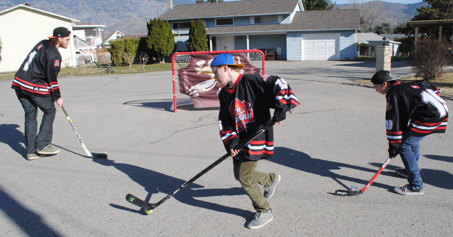 Spring time hockey in the Fortune household in Oliver