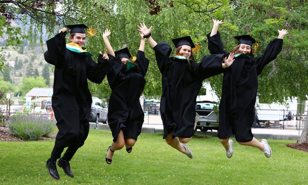 Oliver grads get inspiration from celebrities