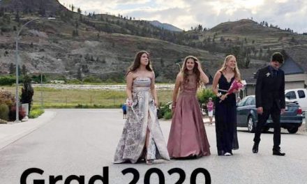 Neighbourhood hosts grad walk