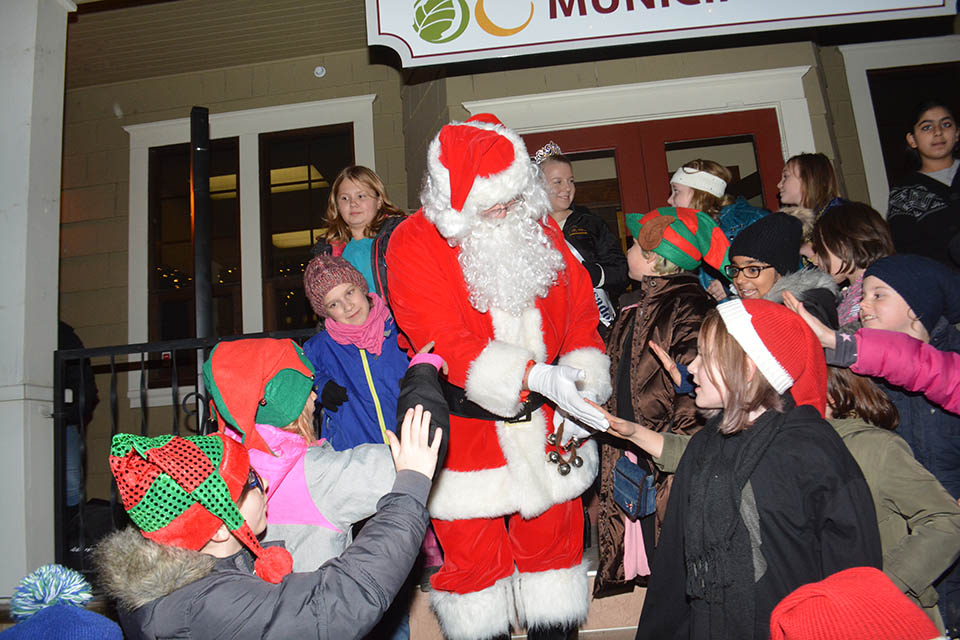 Big night of lights in Oliver
