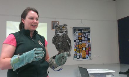 Houdini hoots it up at Kiwanis Club of Oliver meeting