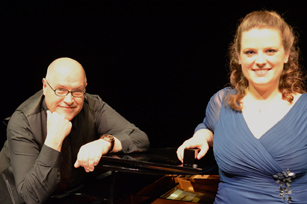 Jenavieve superb in concert