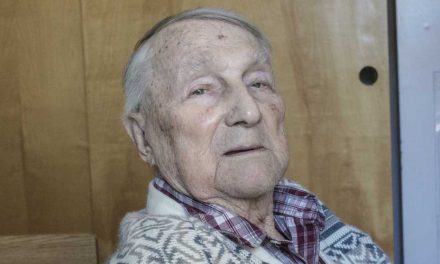 Oliver war vet celebrates centennial