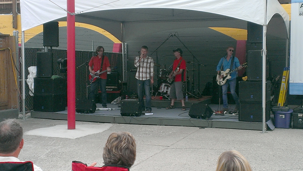Johnny’s Hat entertains at Back Alley Concert Series