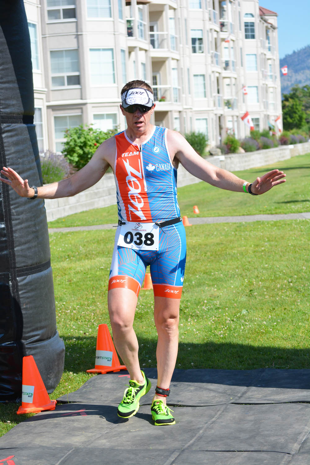 Heat biggest challenge for triathletes in inaugural Osoyoos Lake Loop