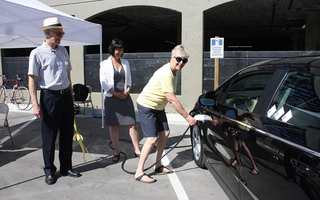 Osoyoos opens two new electric vehicle charging stations