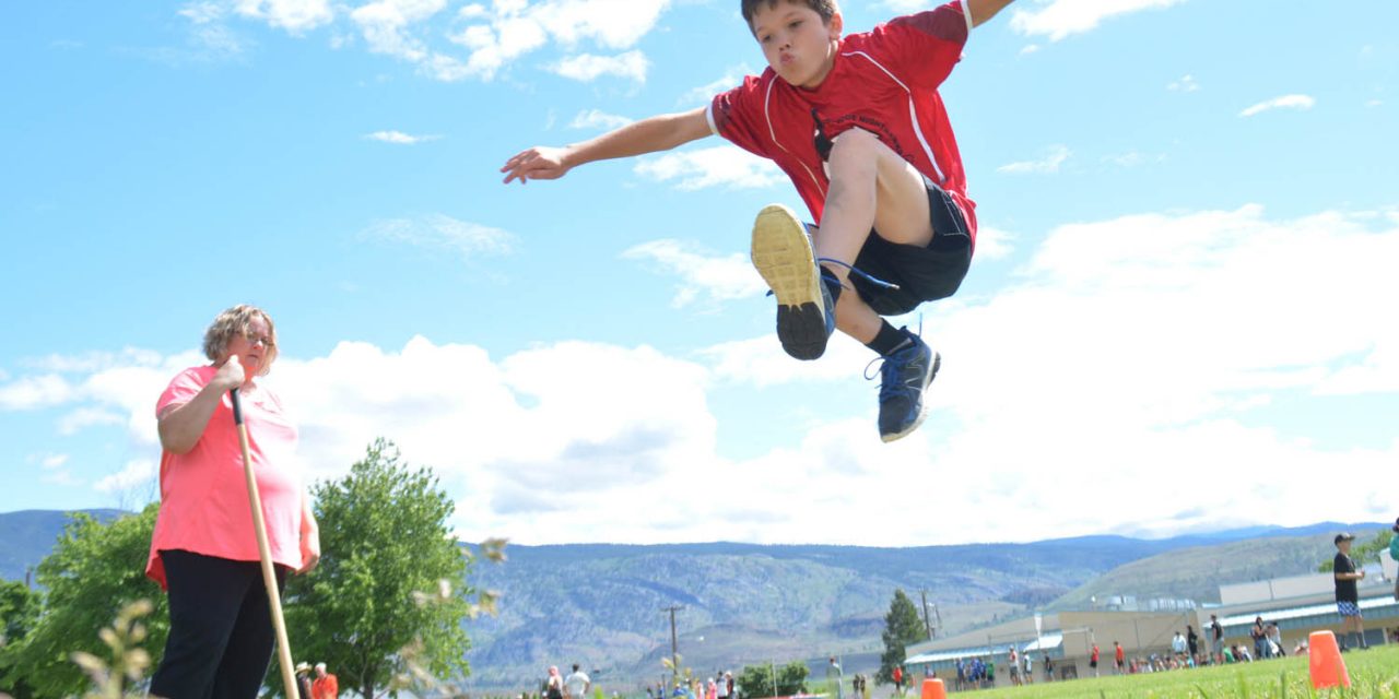 Osoyoos Elementary students participate in district track meet in Oliver