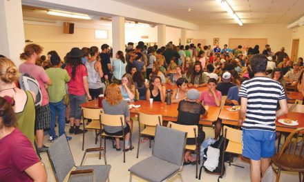 Osoyoos Baptist Church feeds almost 800 hungry farm workers on Saturday