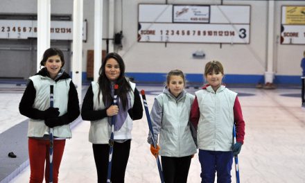 Juniors on ice –
